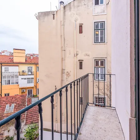 Guestready - S. Bento Bright Apartment *